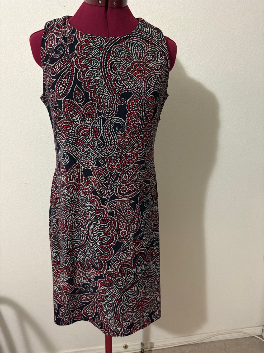 Tommy Hilfiger size 4 colorful paisley print sleeveless dress Made in Vietnam
